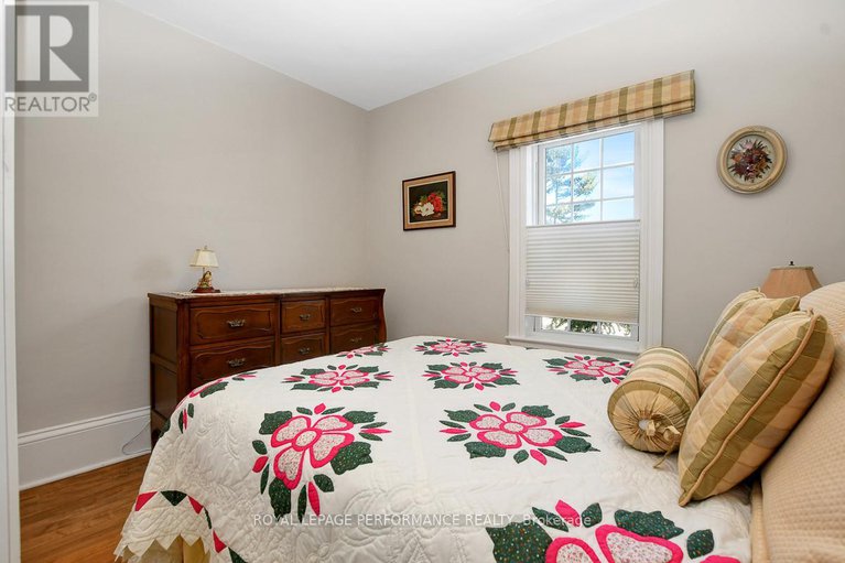 28607990/93-craig-street/village-of-russell/russell/ontario/K4R1A2_41