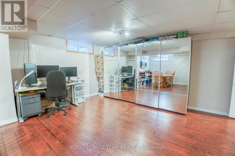 28854199/8-huntsman-crescent/bridlewood/ottawa/ontario/K2M1J2_34