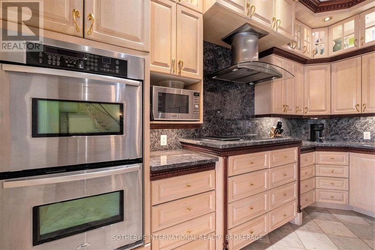27749584/389-albert-street/hawkesbury/ontario/K6A3J9_9