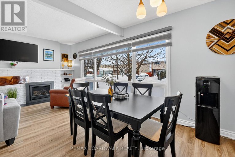29402322/2462-tupper-avenue/hawthorne-meadows/ottawa/ontario/K1G1G7_18
