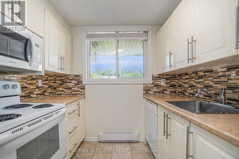 28889677/114-6532-bilberry-drive/orleans-wood/ottawa/ontario/K1C4N9_10