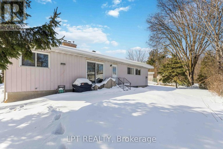 29367763/1471-northdale-street/pineview/ottawa/ontario/K1B4G7_26