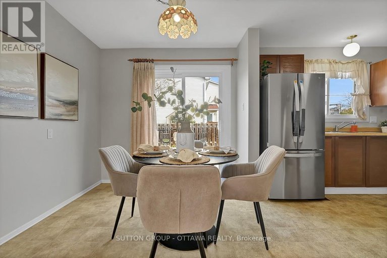 29123796/1540-bourcier-drive/bilberry-creekqueenswood-heights/ottawa/ontario/K1E3J2_19