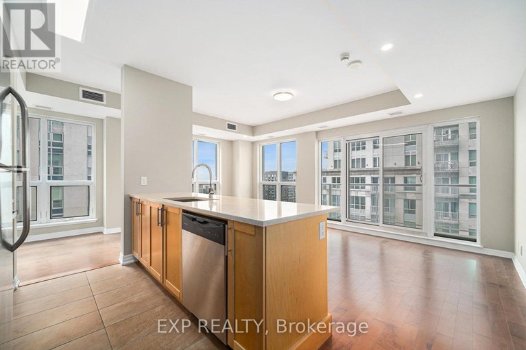 28885811/2509-242-rideau-street/sandy-hill/ottawa/ontario/K1N0B7_7