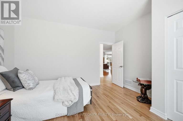 29578408/44-harry-douglas-drive/stittsville-central/ottawa/ontario/K2S1Z3_22