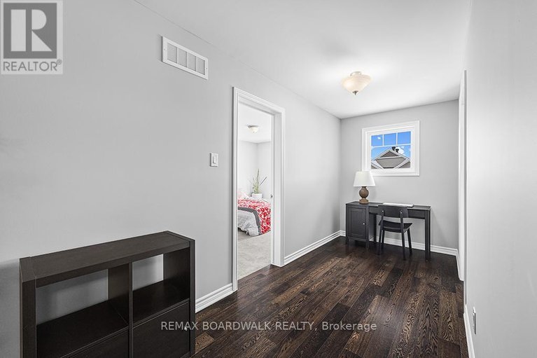 29414212/353-sweetclover-way/avalon-west/ottawa/ontario/K4A1E6_30