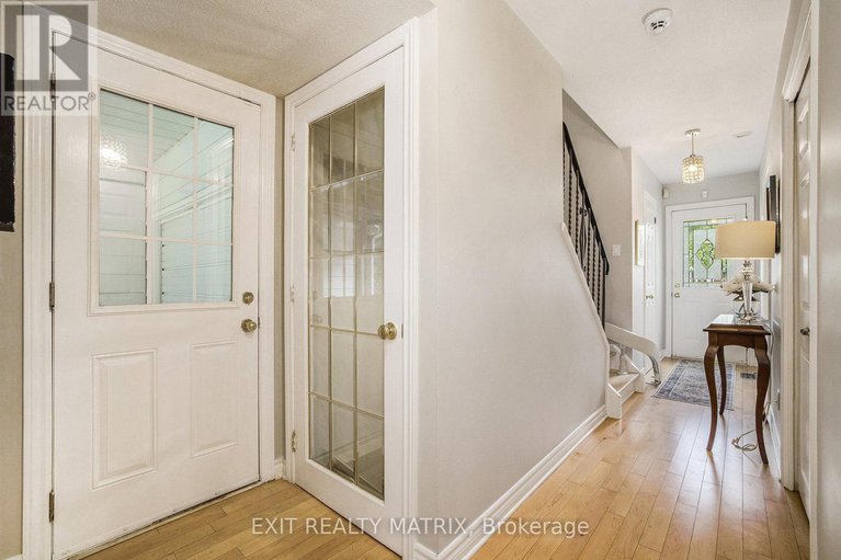 28740334/30-glen-park-drive/blackburn-hamlet-south/ottawa/ontario/K1B3Z2_6