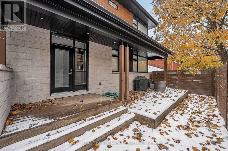 29438323/383-princeton-avenue/mckellarhighland/ottawa/ontario/K2A4E1_40