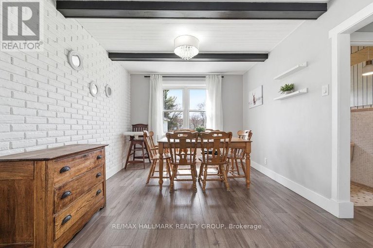 29645048/50-poole-street/mcnabbraeside-twps/mcnabbraeside/ontario/K7S1J2_18