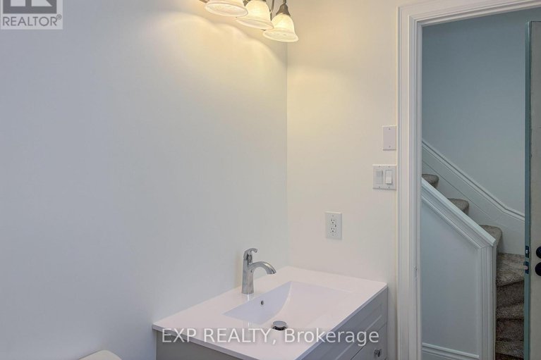 29429568/349-raglan-street-n/renfrew/renfrew/ontario/K7V1P2_6