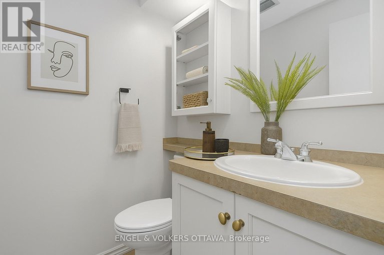 29078631/68-1947-stonehenge-crescent/pineview/ottawa/ontario/K1B4N7_15