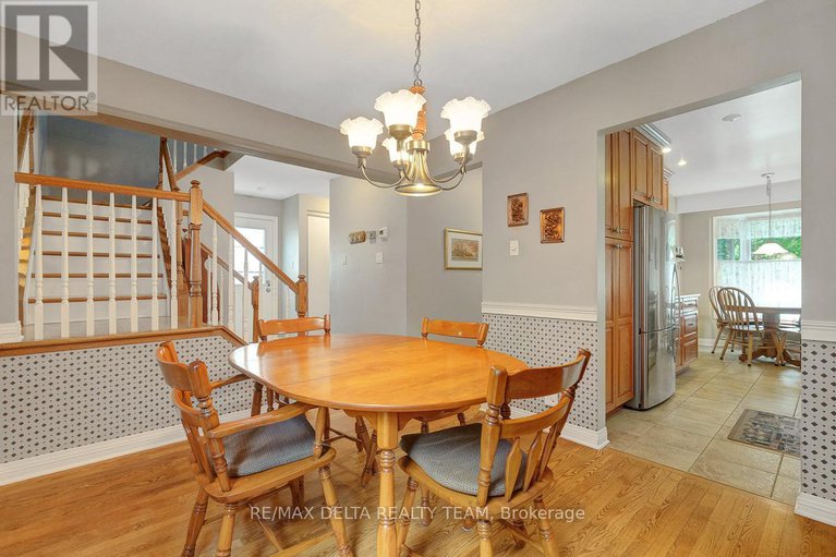 28636834/6383-st-louis-drive/hiawatha-parkconvent-glen/ottawa/ontario/K1C2X9_16