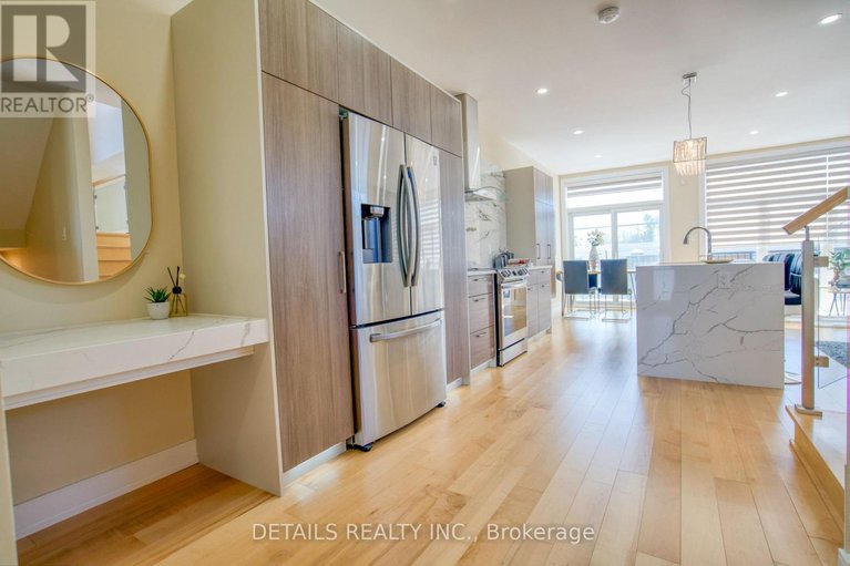 29664784/992-baseline-road-e/city-viewskylinefisher-heightsparkwood-hills/ottawa/ontario/K2C0A5_19