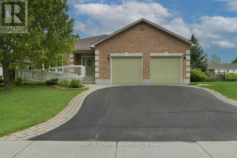 28142174/145-vaughan-street/almonte/mississippi-mills/ontario/K0A1A0_1