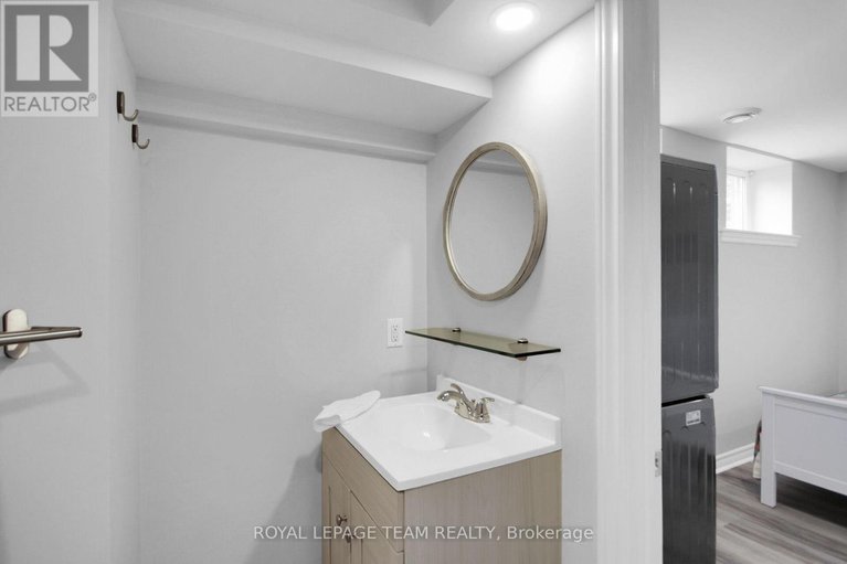 28310189/970-parkhurst-boulevard/mckellar-heightsglabar-park/ottawa/ontario/K2A3M9_30