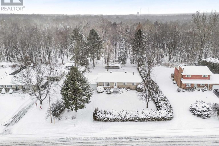 29219283/751-pattee-road/champlain-twp/champlain/ontario/K6A2R2_1