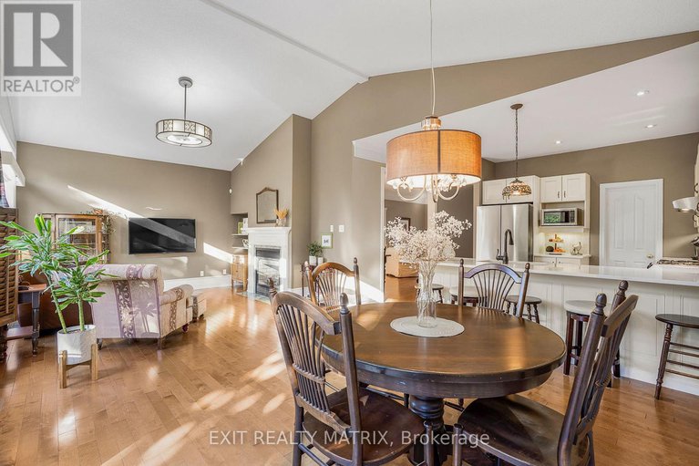 28998759/928-scala-avenue/notting-hillsummerside/ottawa/ontario/K4A5E1_15