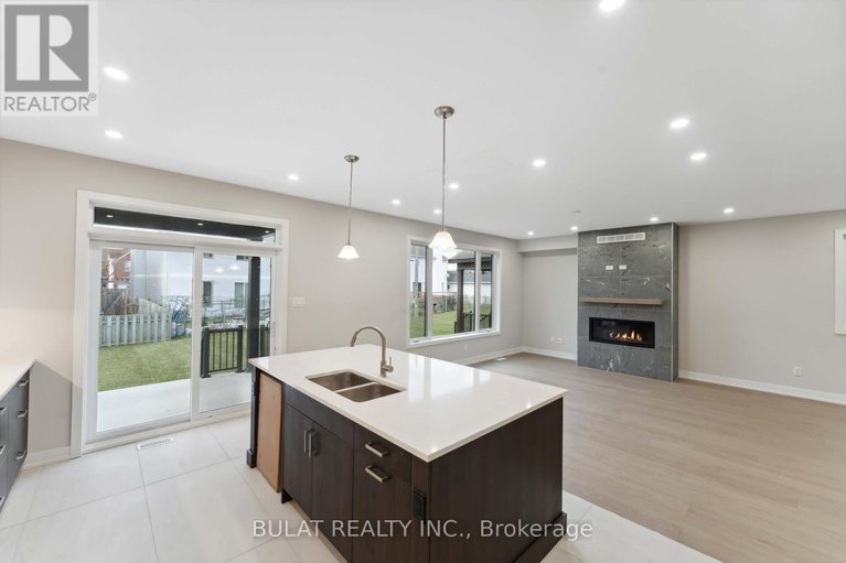 28281771/1357-kitchener-avenue/ellwood/ottawa/ontario/K1V6W1_5
