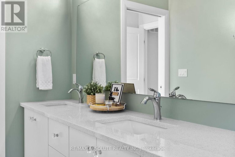 28939991/90-porter-street/stittsville-south/ottawa/ontario/K2S2L8_24