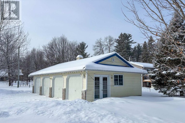 29296929/2296-eady-road/horton-twp/horton/ontario/K7V3Z8_30