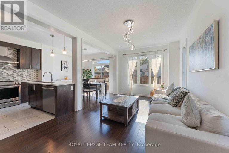 29422756/359-melodie-street/mer-bleuebradley-estatesanderson-park/ottawa/ontario/K1W0L8_5