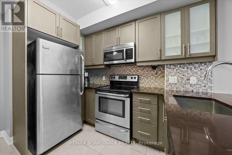 29646330/2107-242-rideau-street/sandy-hill/ottawa/ontario/K1N0B7_4