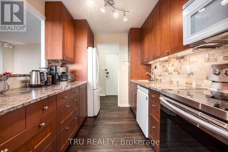 28164785/1605-2625-regina-street/britannia/ottawa/ontario/K2B5W8_14