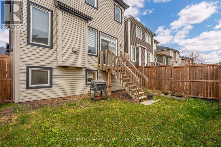 28653089/716-summergaze-street/emerald-meadowstrailwest/ottawa/ontario/K2M0L4_44