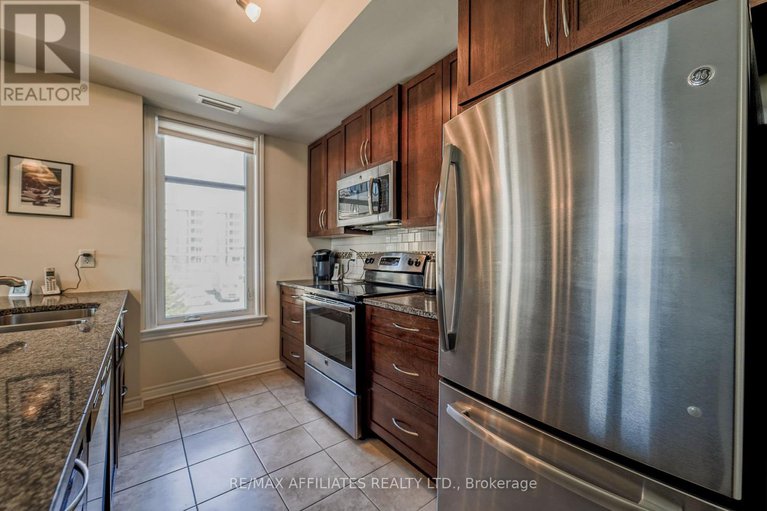 28493812/201-220-janka-private/emerald-meadowstrailwest/ottawa/ontario/K2V0E6_10
