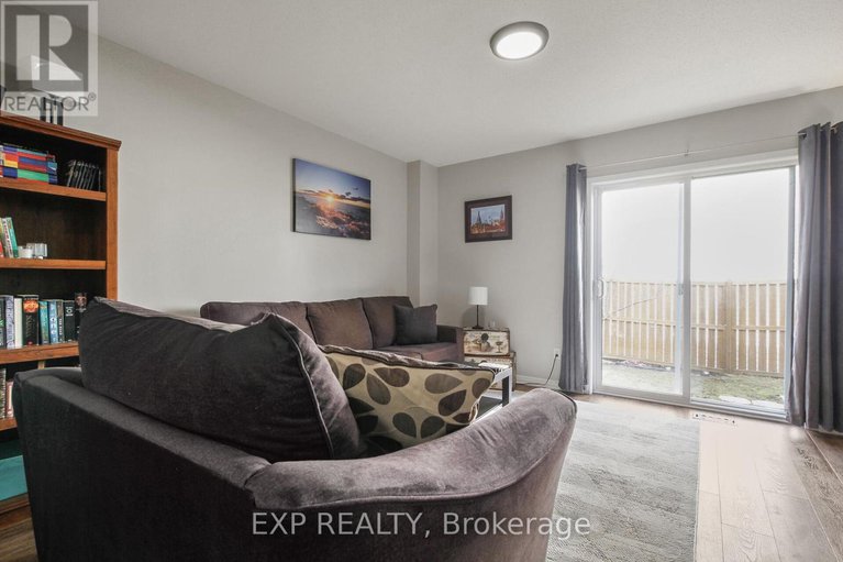 29664785/321-wiffen-private/westcliffe-estates/ottawa/ontario/K2H1G3_33