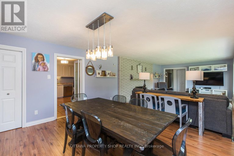 28818668/2428-greys-creek-road/osgoode-twp-north-of-reg-rd-6/ottawa/ontario/K4P1N7_5