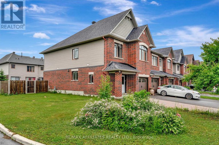 28562924/625-trigoria-crescent/avalon-west/ottawa/ontario/K4A1B1_2