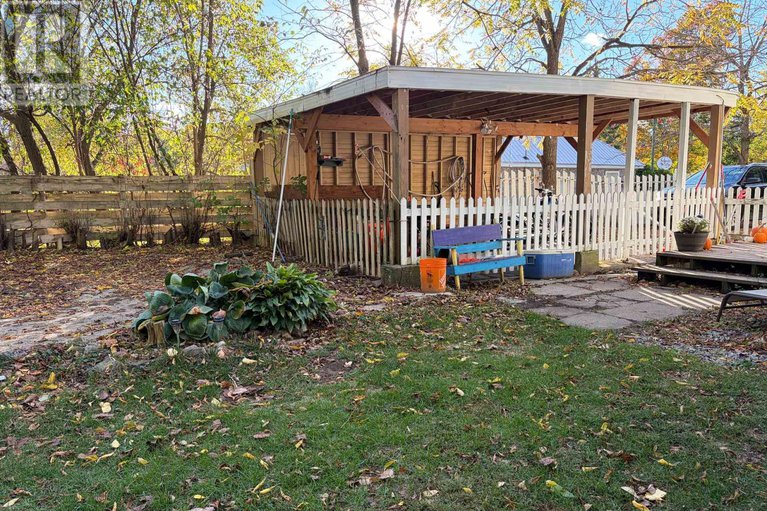 28974833/10-bridge-street/north-grenville-twp-kemptville-south/north-grenville/ontario/K0G1S0_6