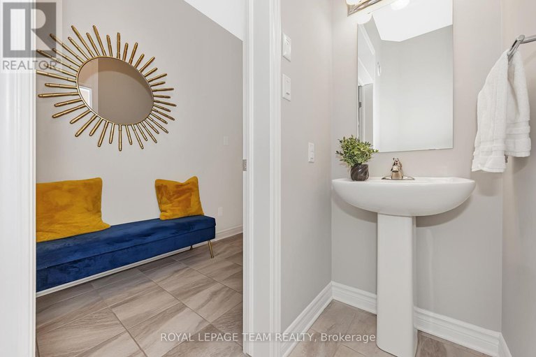 28564716/526-edenwylde-drive/remainder-of-stittsville-area/ottawa/ontario/K2S2K4_19
