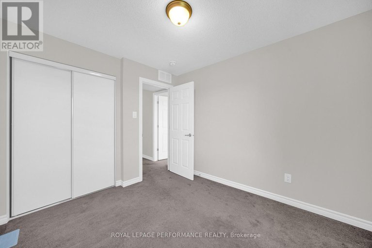 29430719/517-ozawa-private-e/cfb-rockcliffe-and-area/ottawa/ontario/K1K4Z8_23