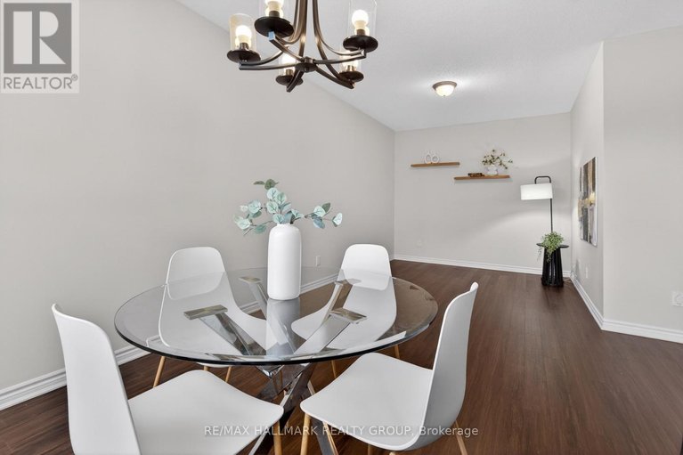 29602221/805-kiniw-private/cfb-rockcliffe-and-area/ottawa/ontario/K1K4Z4_19