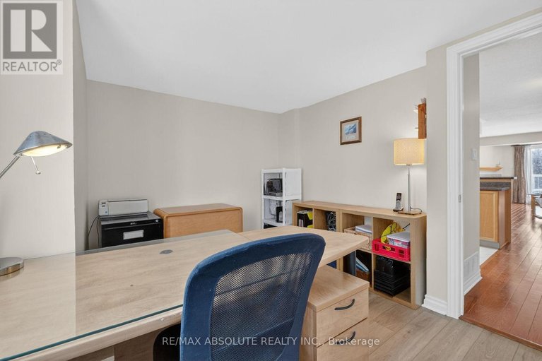 29681192/117-tall-pines-private/leslie-park/ottawa/ontario/K2H1H1_30