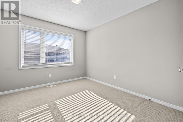 28962538/14-hackney-private/emerald-meadowstrailwest/ottawa/ontario/K2V0K8_12