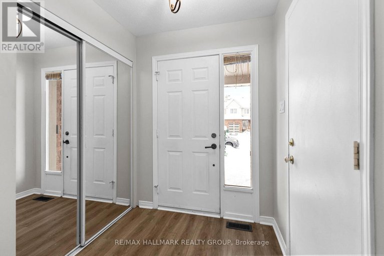 29246859/37-roblyn-way/barrhaven-east/ottawa/ontario/K2G5Z5_2