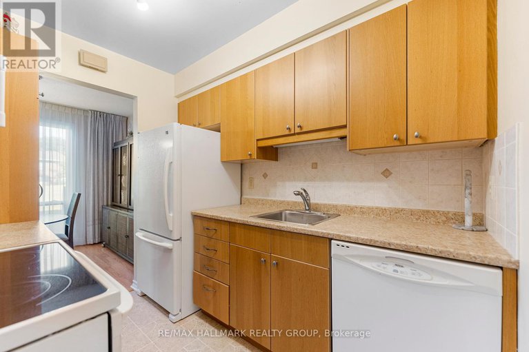 28818495/26-c-arnold-drive/arbeatha-park/ottawa/ontario/K2H6V9_18