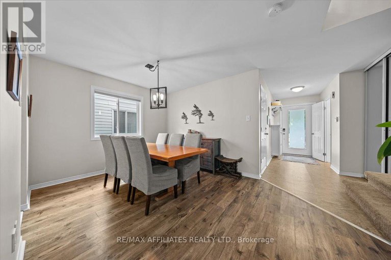 28880153/93-springcreek-crescent/bridlewood/ottawa/ontario/K2M2K8_10