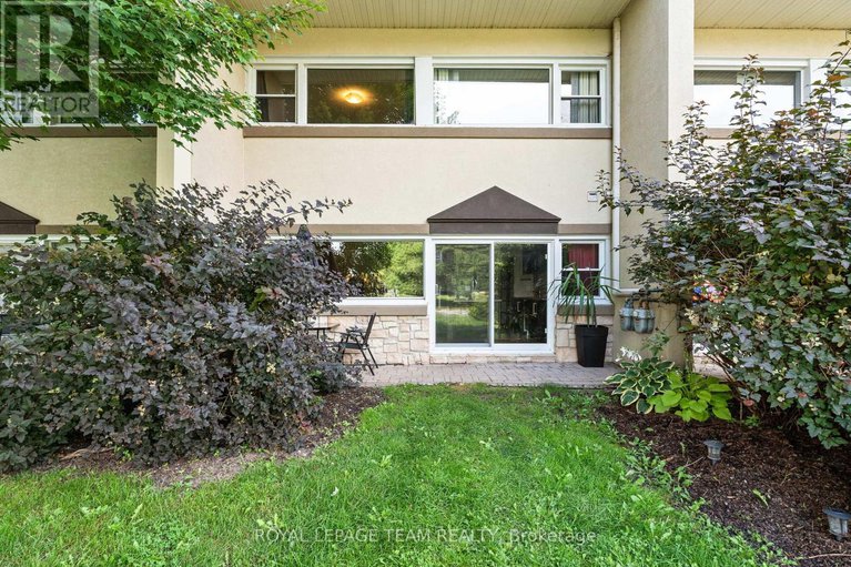 28613036/109-12-corkstown-road/lakeview-park/ottawa/ontario/K2H5B3_27