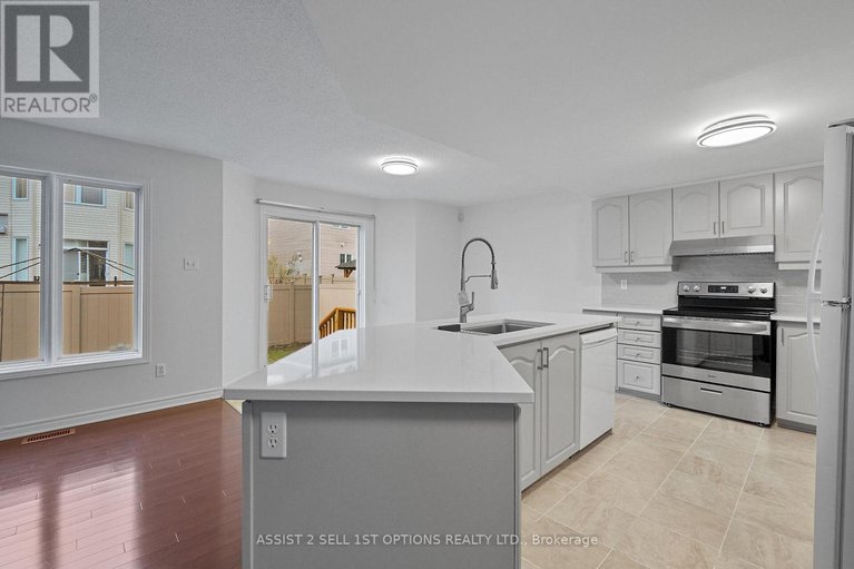 28825040/104b-craig-henry-drive/craig-henrywoodvale/ottawa/ontario/K2G6L8_12