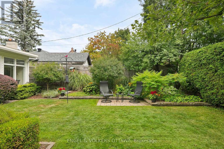 28849819/1278-cheverton-avenue/alta-vista/ottawa/ontario/K1H7P6_29