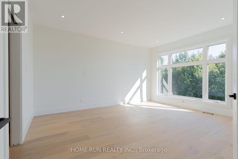 29004888/2239-page-road/chapel-hill/ottawa/ontario/K1C7K5_21