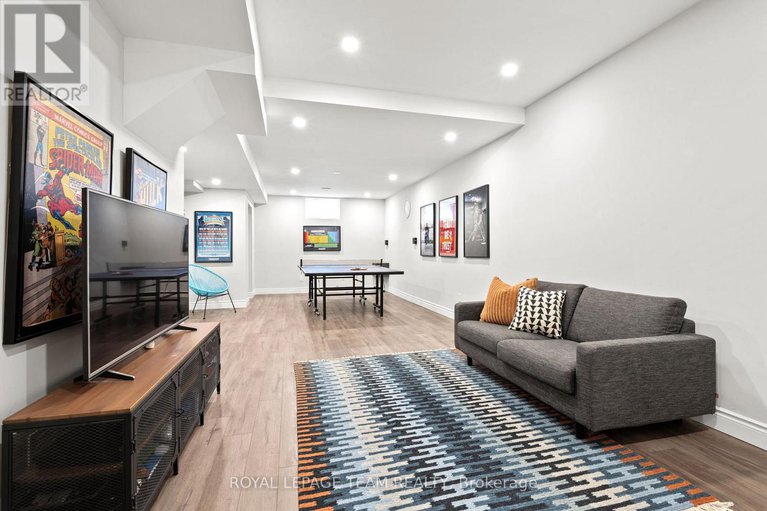 28238310/1317-revell-drive/manotick-village-manotick-estates/ottawa/ontario/K4M1K8_38
