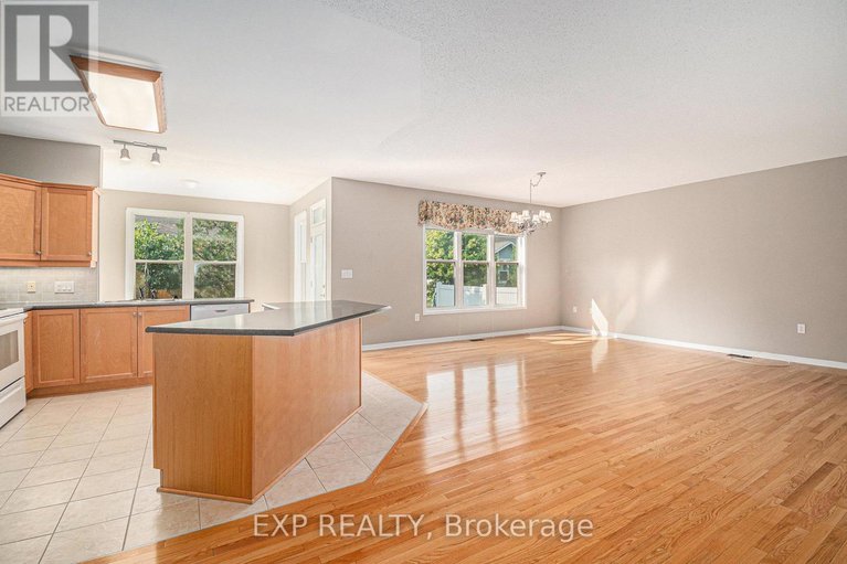 28707843/652-country-trail-private/carlsbad-springs/ottawa/ontario/K0A1K0_5