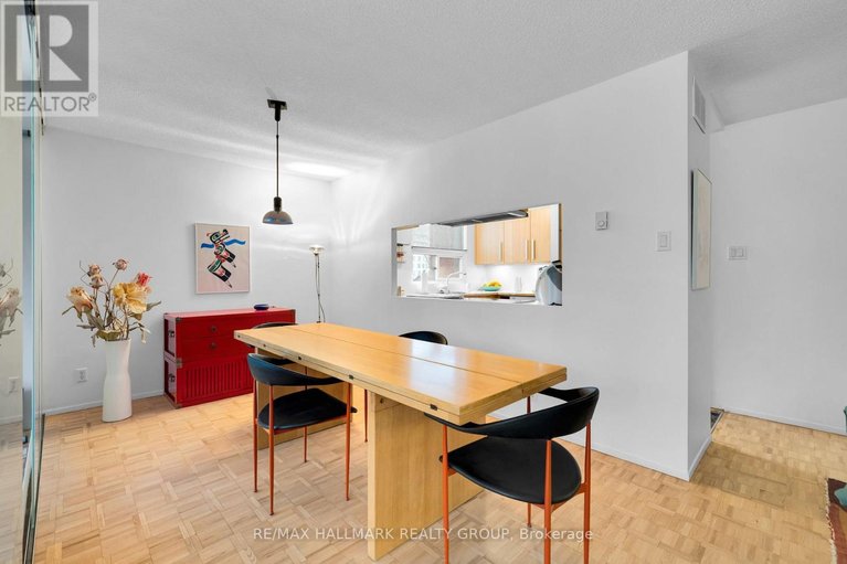 29467528/203-40-arthur-street/west-centre-town/ottawa/ontario/K1R7T5_11