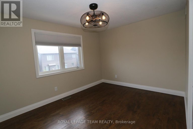 28738556/78-friendly-crescent/stittsville-south/ottawa/ontario/K2S2B5_38