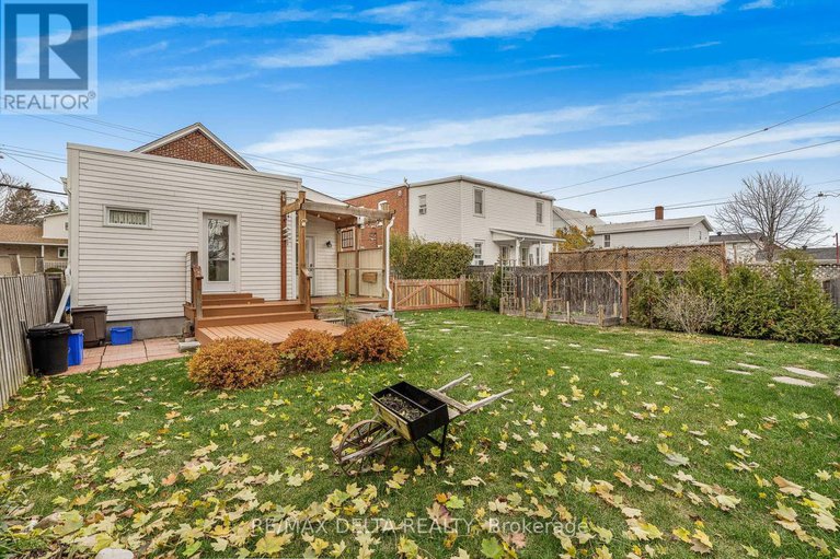 29086342/89-high-street/vankleek-hill/champlain/ontario/K0B1R0_28